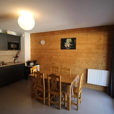 Confortable T3 A 50m Des Pistes Avec Piscine Et Parking Gratuits - Fr-1-297-338 Apartment
